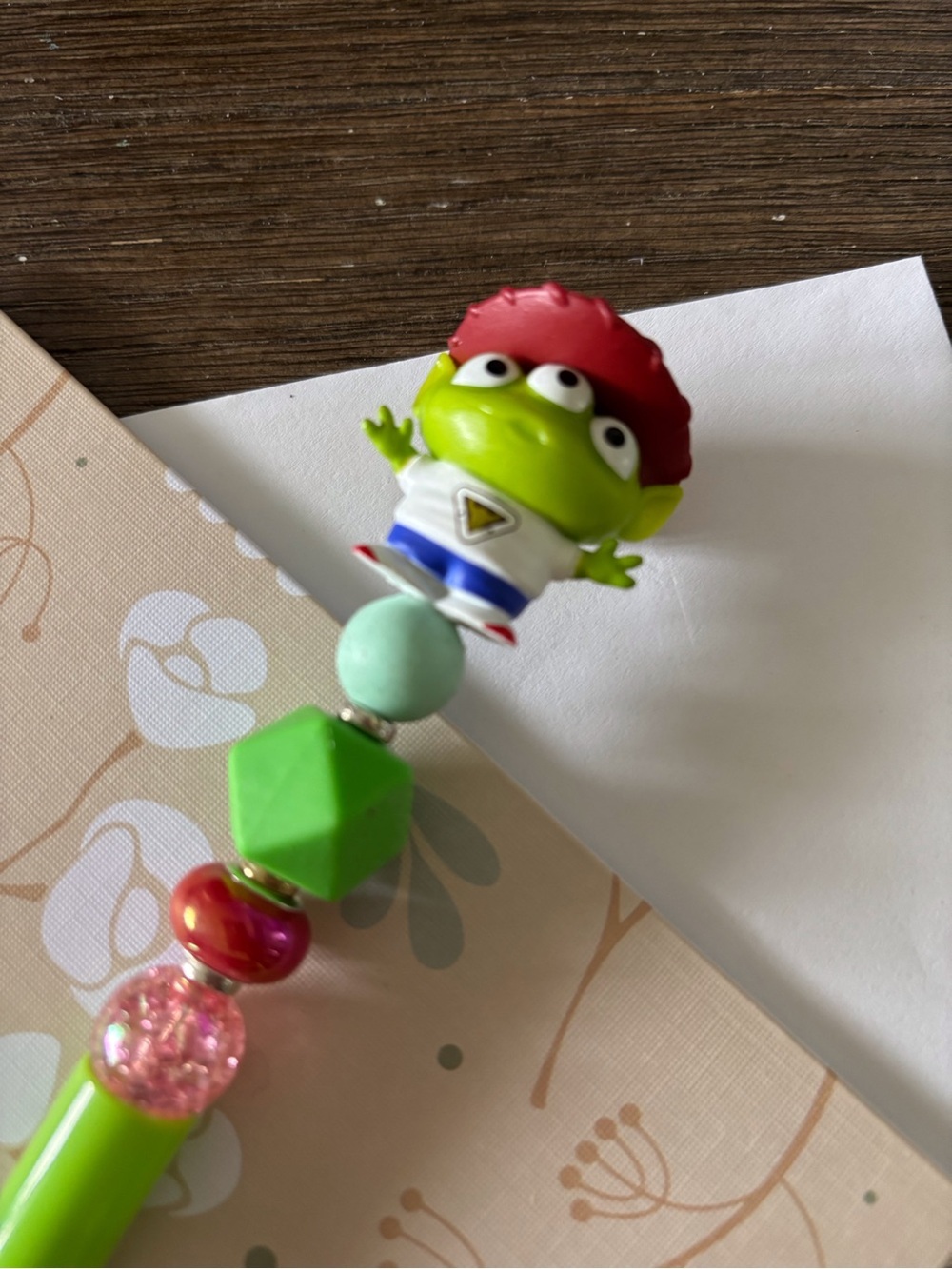 Toy Story Aliens: Alien as Andy handmade beaded pen